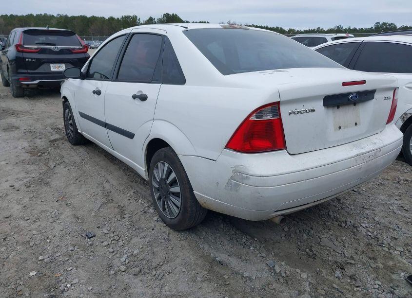 Photo 3 of 2006 Ford Focus ZX4 (VIN 1FAFP34N26W207143)