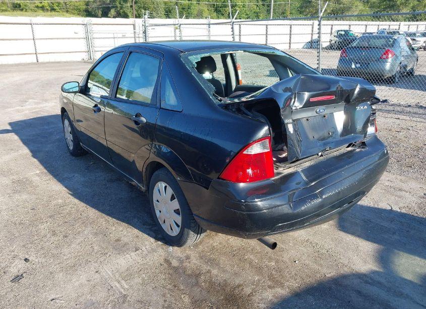 Photo 3 of 2006 Ford Focus ZX4 (VIN 1FAFP34N26W221866)