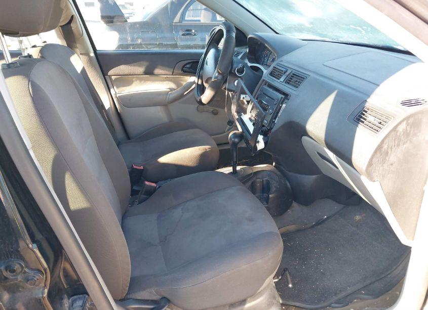 Photo 5 of 2006 Ford Focus ZX4 (VIN 1FAFP34N26W221866)