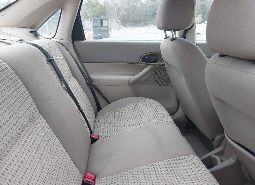 Photo 8 of 2007 Ford Focus S/SE/SES (VIN 1FAFP34N27W186036)