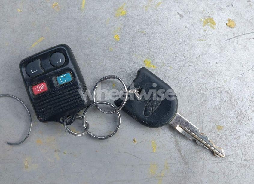 Photo 11 of 2007 Ford Focus S/SE/SES (VIN 1FAFP34N27W225823)