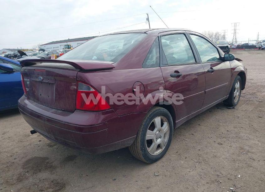 Photo 4 of 2007 Ford Focus S/SE/SES (VIN 1FAFP34N27W225823)