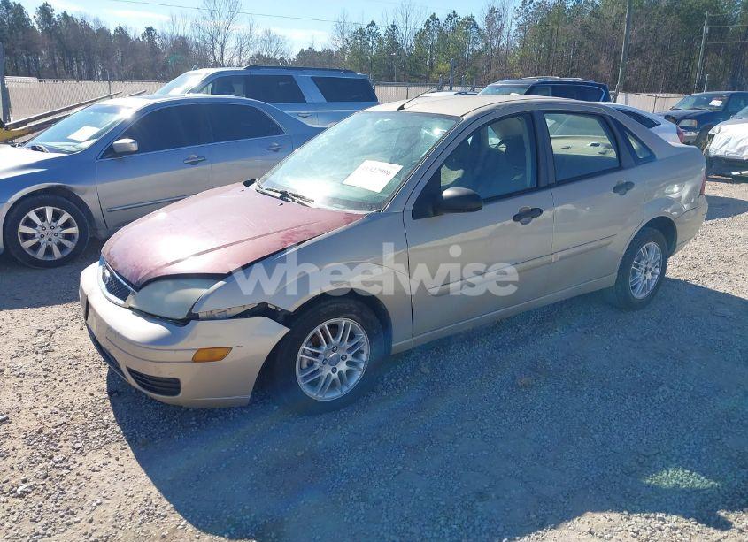 Photo 2 of 2007 Ford Focus S/SE/SES (VIN 1FAFP34N27W311133)