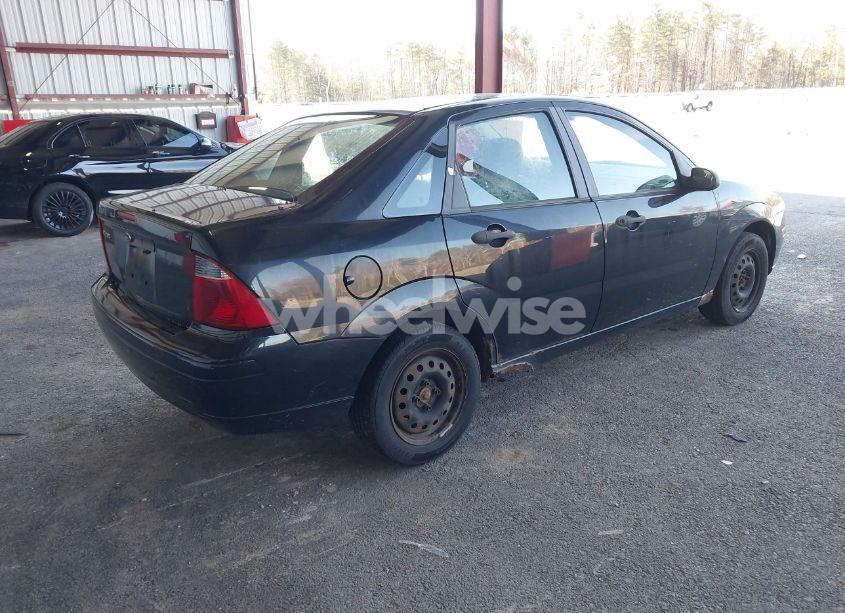 Photo 4 of 2007 Ford Focus S/SE/SES (VIN 1FAFP34N27W350658)