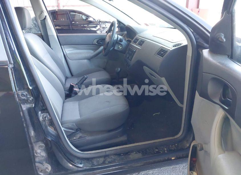 Photo 5 of 2007 Ford Focus S/SE/SES (VIN 1FAFP34N27W350658)