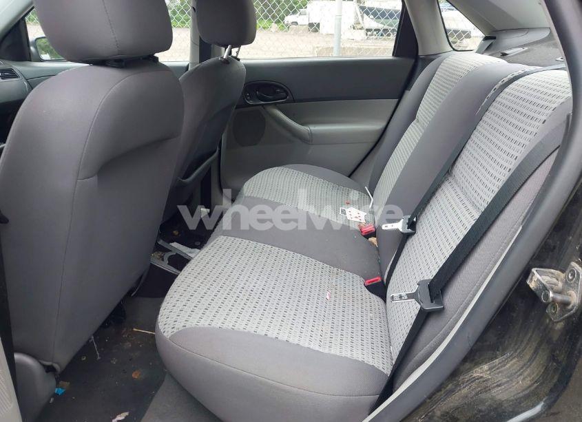 Photo 8 of 2007 Ford Focus S/SE/SES (VIN 1FAFP34N27W350918)