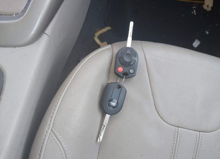 Photo 11 of 2007 Ford Focus S/SE/SES (VIN 1FAFP34N27W361840)