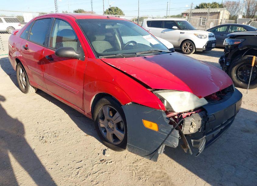 2005 Ford Focus ZX4 (VIN 1FAFP34N35W273201) main photo