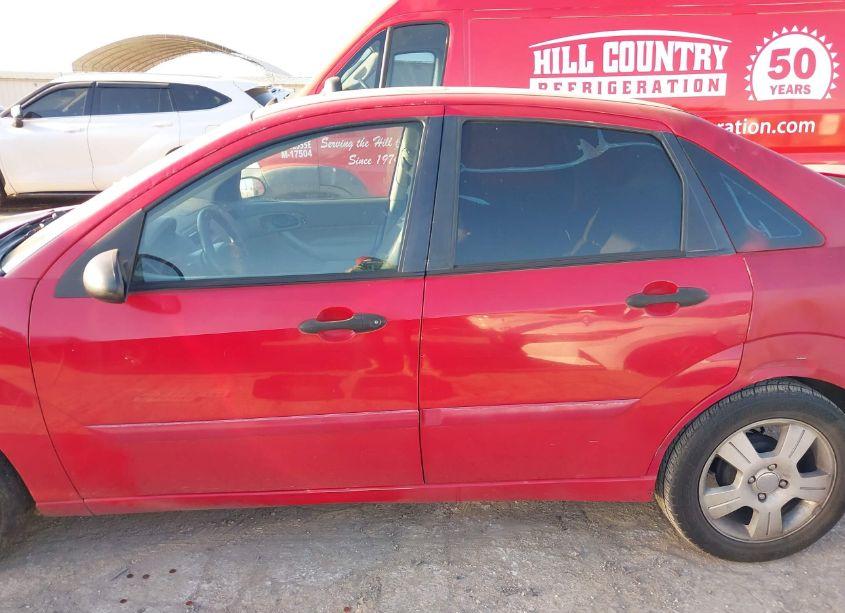 Photo 14 of 2005 Ford Focus ZX4 (VIN 1FAFP34N35W273201)