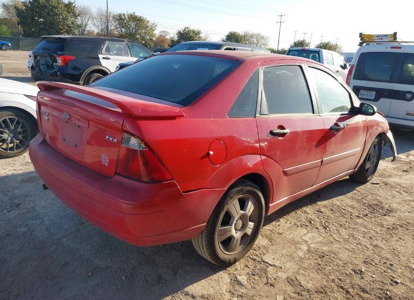 Photo 4 of 2005 Ford Focus ZX4 (VIN 1FAFP34N35W273201)