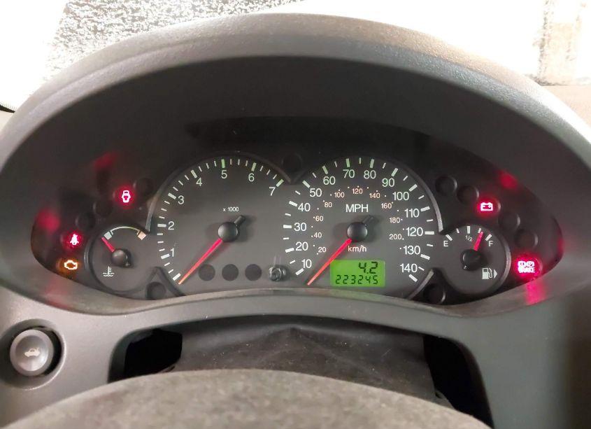 Photo 7 of 2005 Ford Focus ZX4 (VIN 1FAFP34N35W300977)