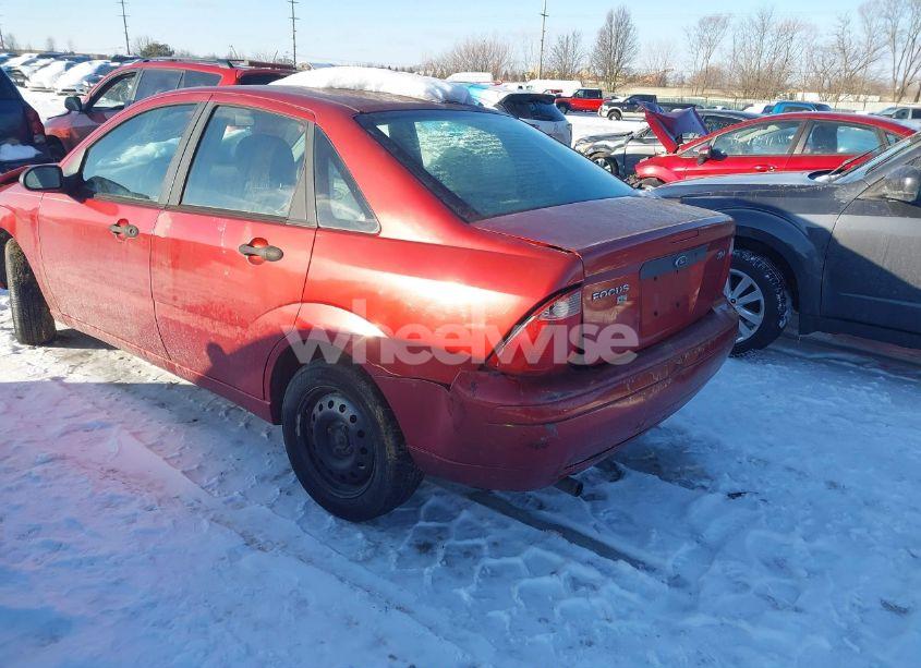 Photo 3 of 2005 Ford Focus ZX4 (VIN 1FAFP34N35W308027)