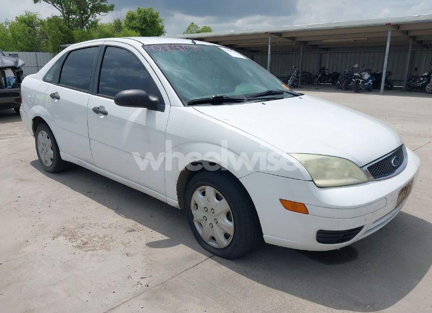 2006 Ford Focus ZX4 (VIN 1FAFP34N36W252690) main photo