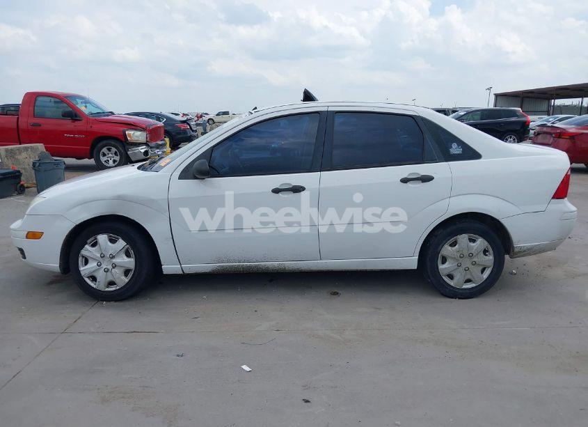 Photo 14 of 2006 Ford Focus ZX4 (VIN 1FAFP34N36W252690)