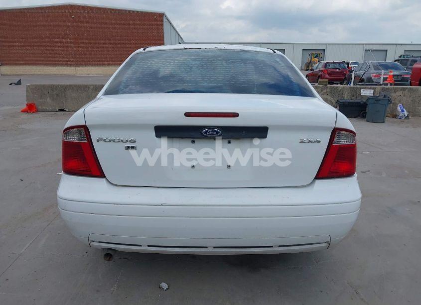 Photo 16 of 2006 Ford Focus ZX4 (VIN 1FAFP34N36W252690)