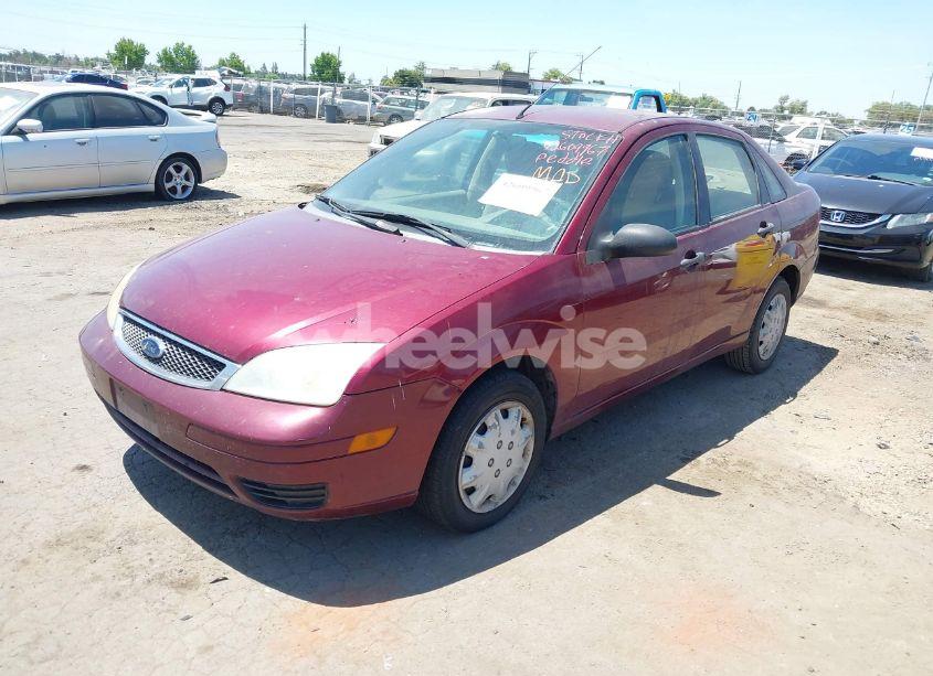 Photo 2 of 2007 Ford Focus S/SE/SES (VIN 1FAFP34N37W138335)