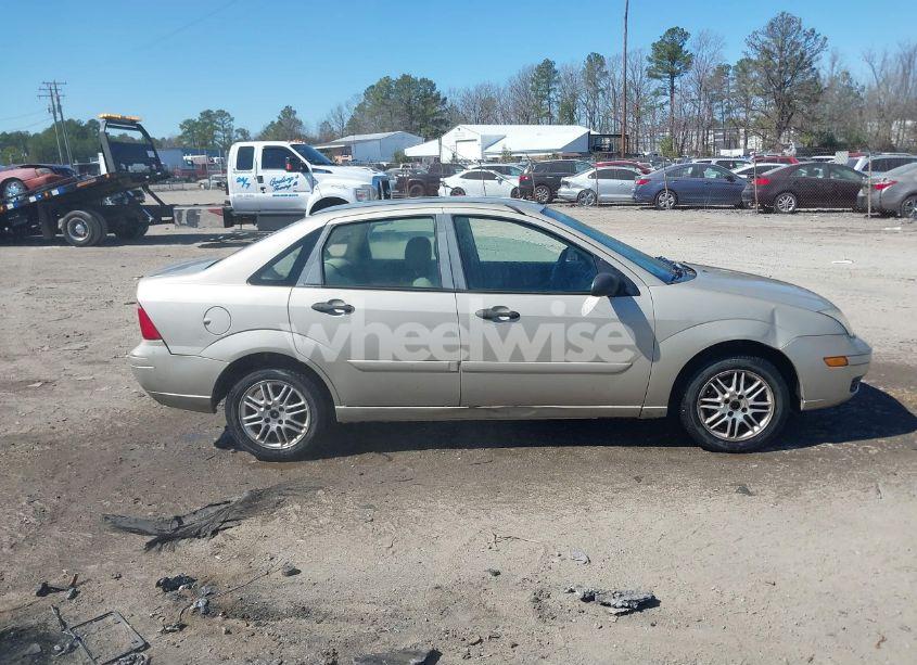 Photo 13 of 2007 Ford Focus S/SE/SES (VIN 1FAFP34N37W251072)