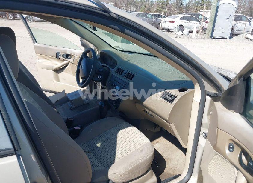 Photo 5 of 2007 Ford Focus S/SE/SES (VIN 1FAFP34N37W251072)