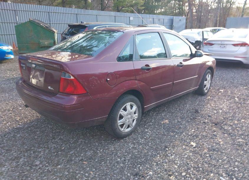 Photo 4 of 2007 Ford Focus S/SE/SES (VIN 1FAFP34N37W309438)