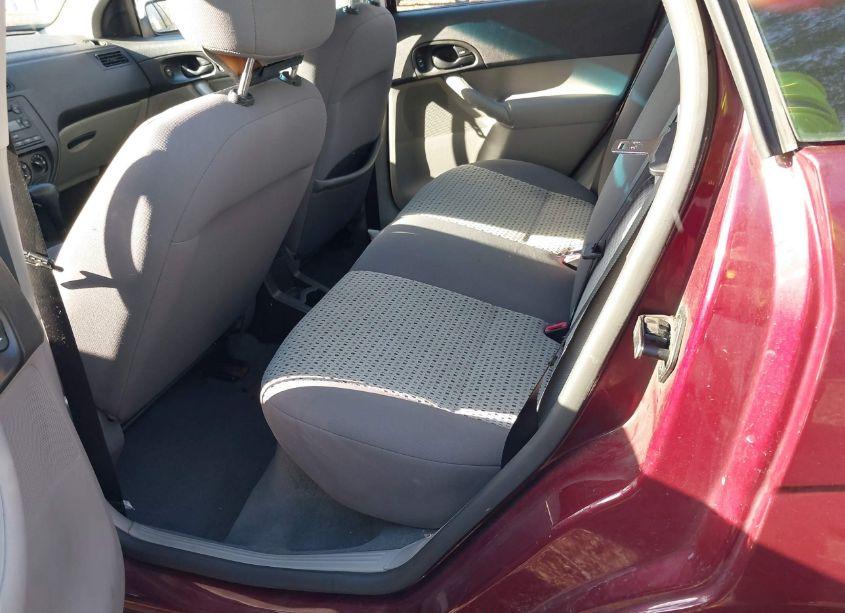 Photo 8 of 2007 Ford Focus S/SE/SES (VIN 1FAFP34N37W309438)