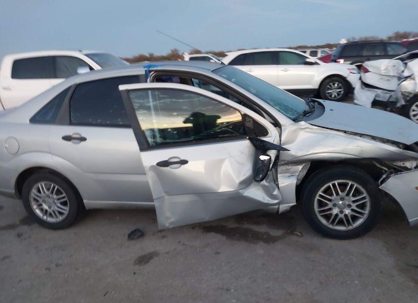 Photo 13 of 2007 Ford Focus S/SE/SES (VIN 1FAFP34N37W316583)