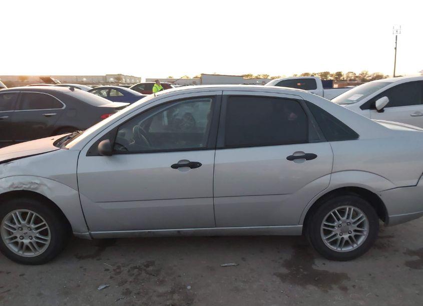 Photo 14 of 2007 Ford Focus S/SE/SES (VIN 1FAFP34N37W316583)