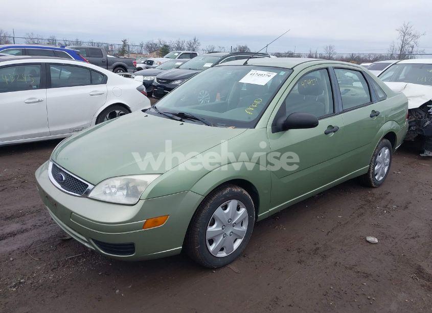 Photo 2 of 2007 Ford Focus S/SE/SES (VIN 1FAFP34N37W363564)