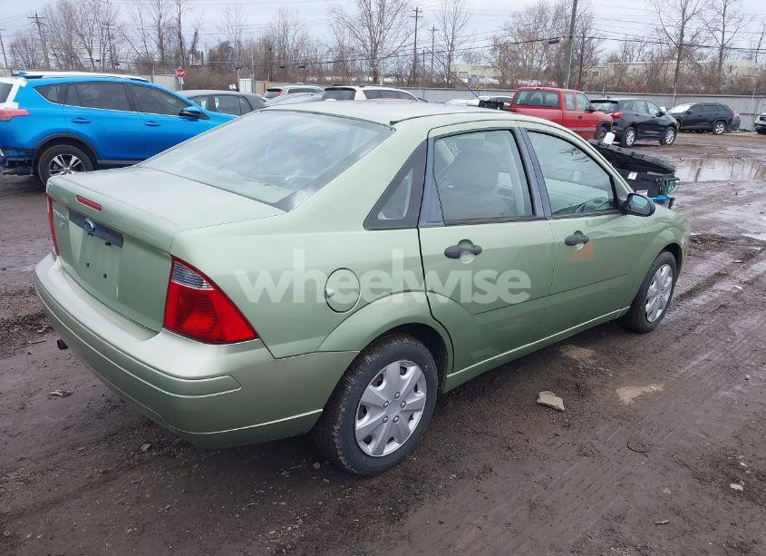 Photo 4 of 2007 Ford Focus S/SE/SES (VIN 1FAFP34N37W363564)