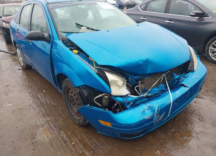 Photo 6 of 2007 Ford Focus S/SE/SES (VIN 1FAFP34N37W365380)