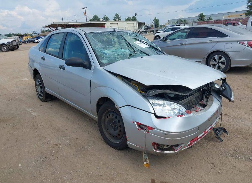 Photo 12 of 2005 Ford Focus ZX4 (VIN 1FAFP34N45W139328)