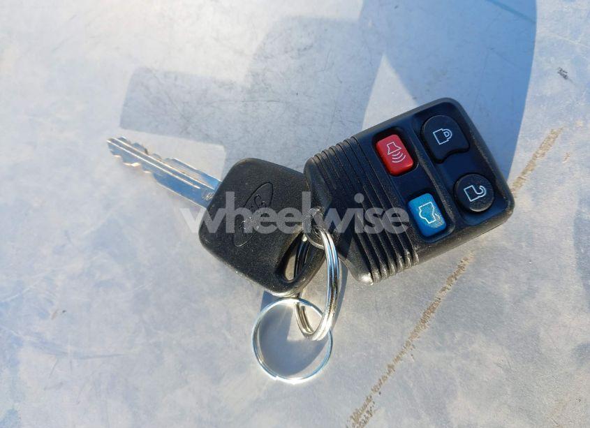 Photo 11 of 2005 Ford Focus ZX4 (VIN 1FAFP34N45W222967)