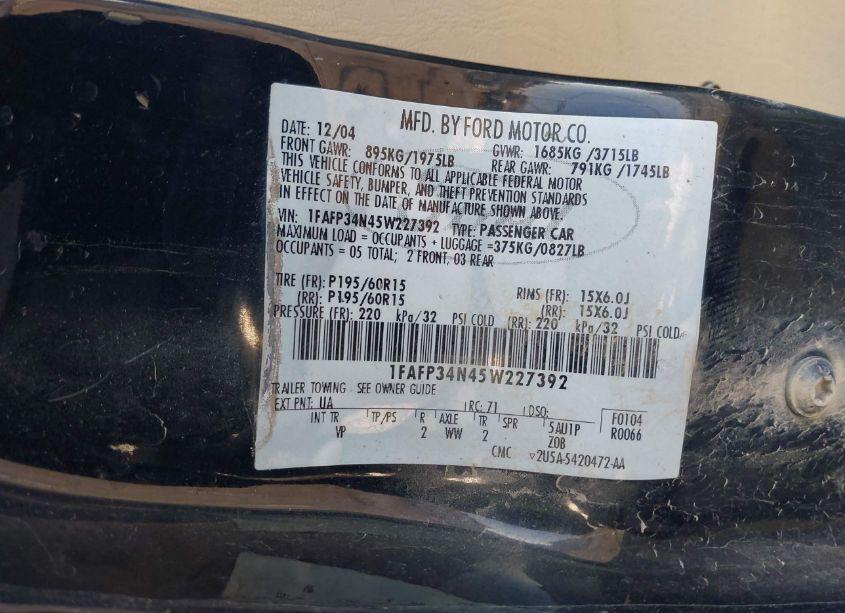 Photo 9 of 2005 Ford Focus ZX4 (VIN 1FAFP34N45W227392)