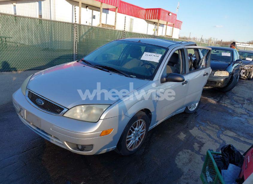 Photo 2 of 2006 Ford Focus ZX4 (VIN 1FAFP34N46W106993)