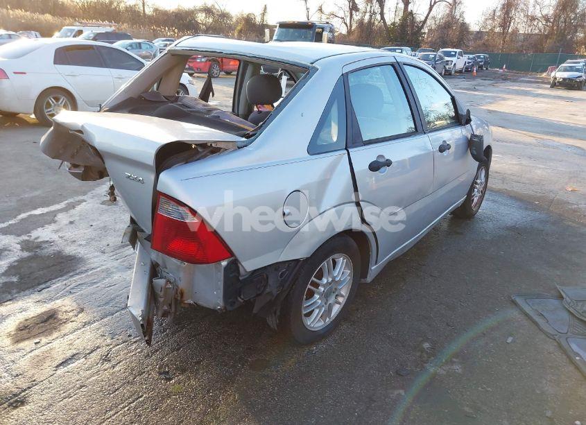 Photo 4 of 2006 Ford Focus ZX4 (VIN 1FAFP34N46W106993)