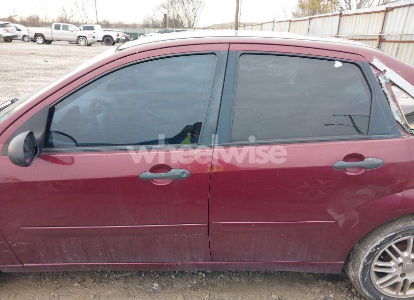 Photo 14 of 2007 Ford Focus S/SE/SES (VIN 1FAFP34N47W100953)