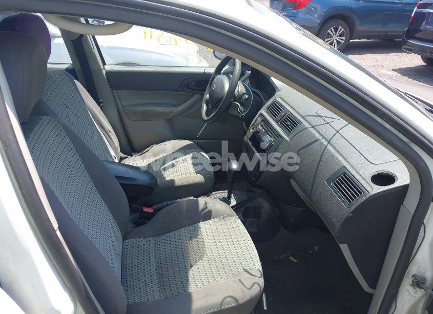 Photo 5 of 2007 Ford Focus S/SE/SES (VIN 1FAFP34N47W183106)