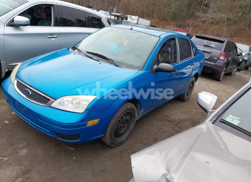 Photo 2 of 2007 Ford Focus S/SE/SES (VIN 1FAFP34N47W184658)