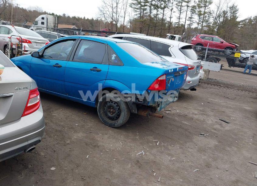 Photo 3 of 2007 Ford Focus S/SE/SES (VIN 1FAFP34N47W184658)