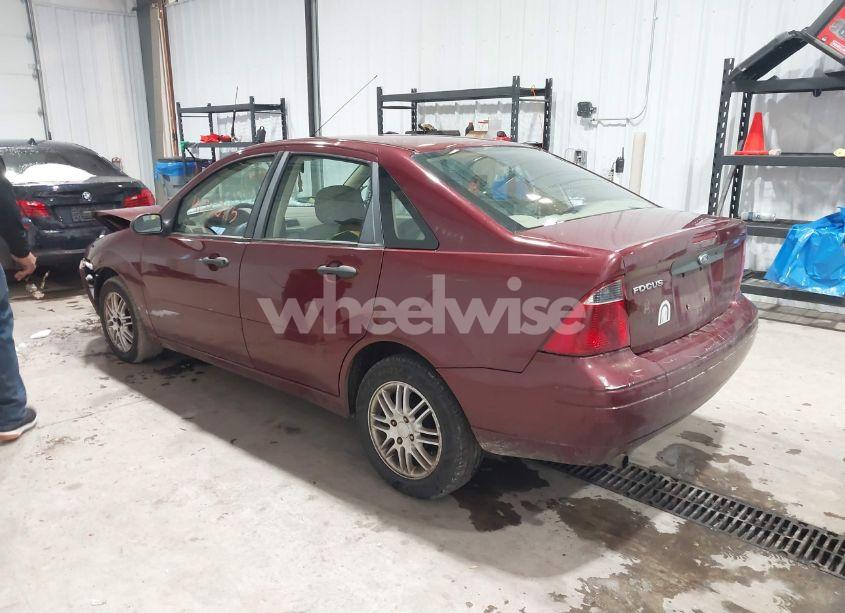 Photo 3 of 2007 Ford Focus S/SE/SES (VIN 1FAFP34N47W199564)