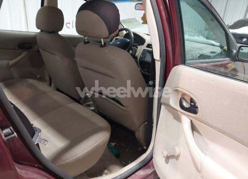 Photo 8 of 2007 Ford Focus S/SE/SES (VIN 1FAFP34N47W199564)