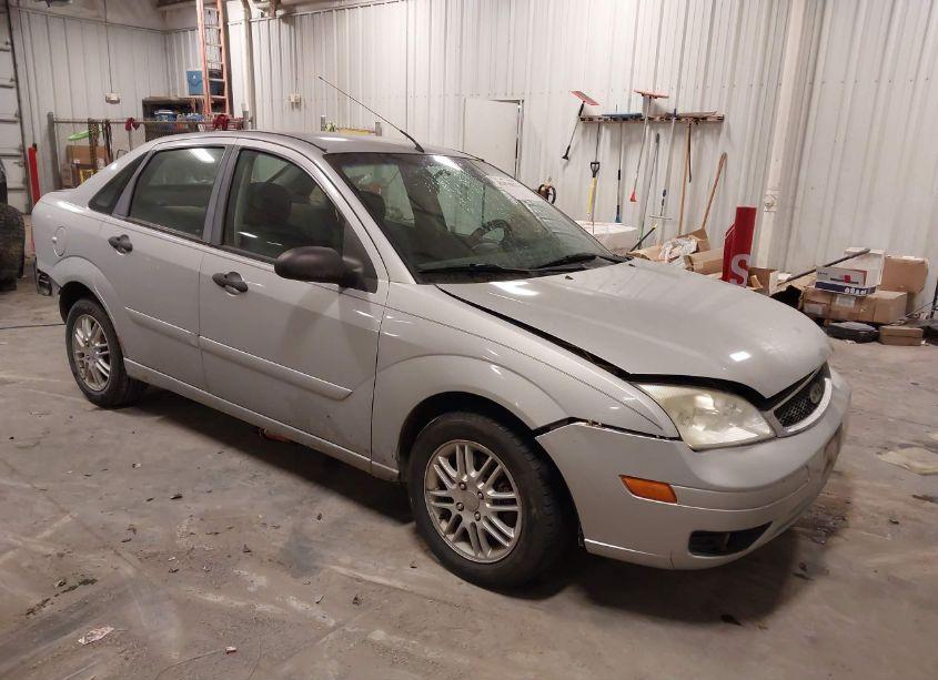2007 Ford Focus S/SE/SES (VIN 1FAFP34N47W258631) main photo