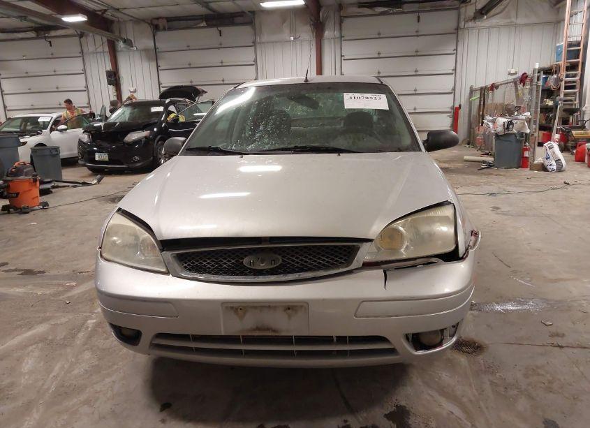 Photo 13 of 2007 Ford Focus S/SE/SES (VIN 1FAFP34N47W258631)