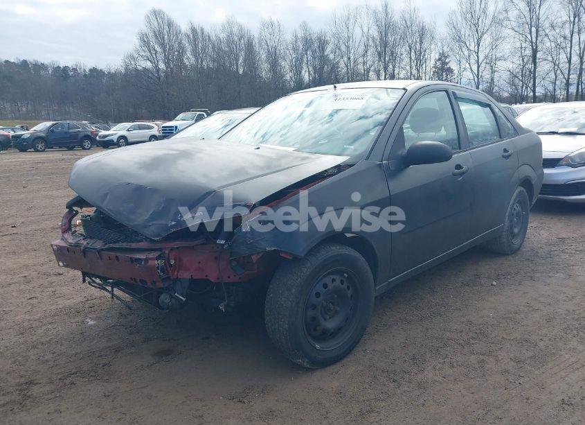 Photo 2 of 2005 Ford Focus ZX4 (VIN 1FAFP34N55W122375)