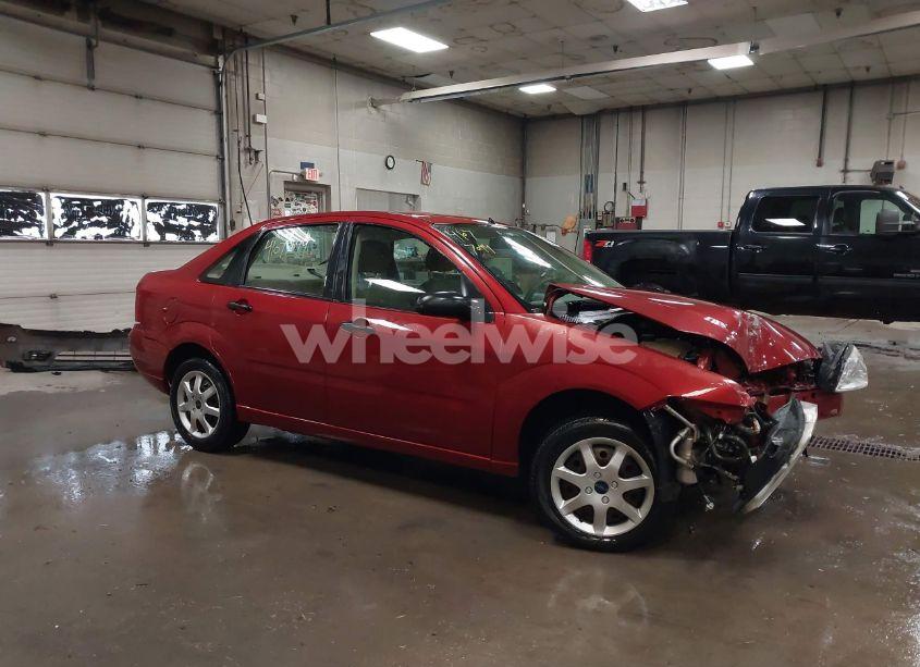 Photo 14 of 2005 Ford Focus ZX4 (VIN 1FAFP34N55W170667)