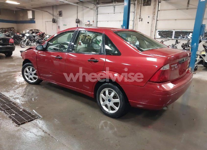 Photo 3 of 2005 Ford Focus ZX4 (VIN 1FAFP34N55W170667)