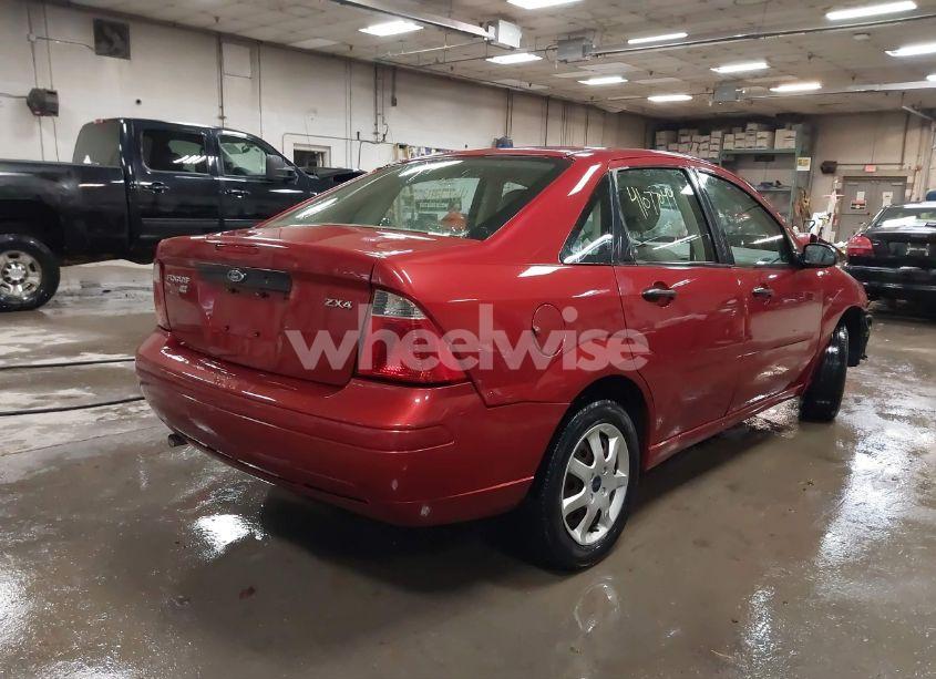 Photo 4 of 2005 Ford Focus ZX4 (VIN 1FAFP34N55W170667)