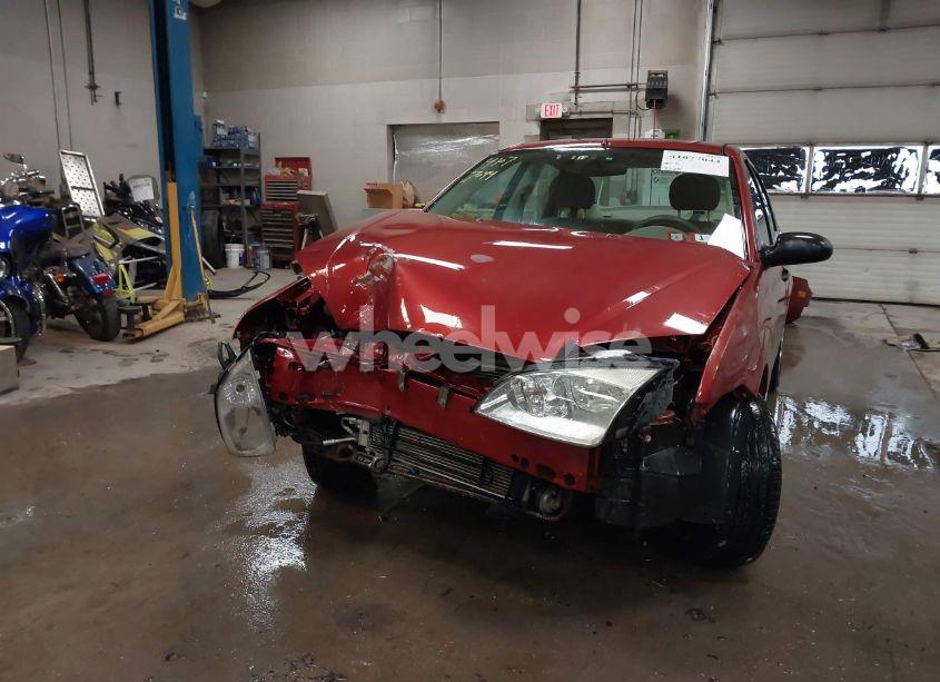 Photo 6 of 2005 Ford Focus ZX4 (VIN 1FAFP34N55W170667)