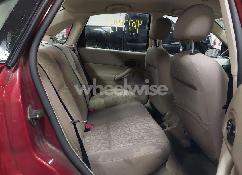 Photo 8 of 2005 Ford Focus ZX4 (VIN 1FAFP34N55W170667)