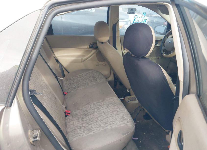 Photo 8 of 2005 Ford Focus ZX4 (VIN 1FAFP34N55W203215)