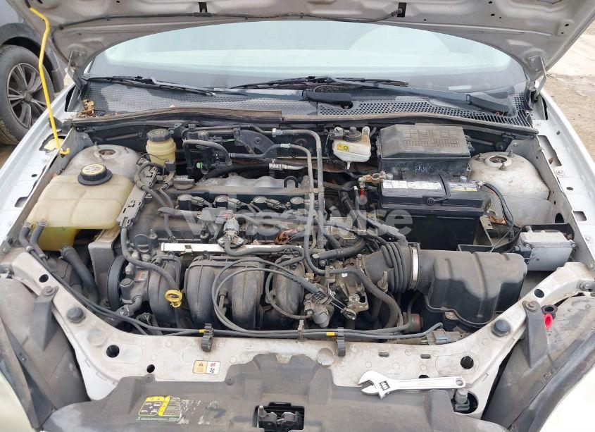 Photo 10 of 2005 Ford Focus ZX4 (VIN 1FAFP34N55W235517)